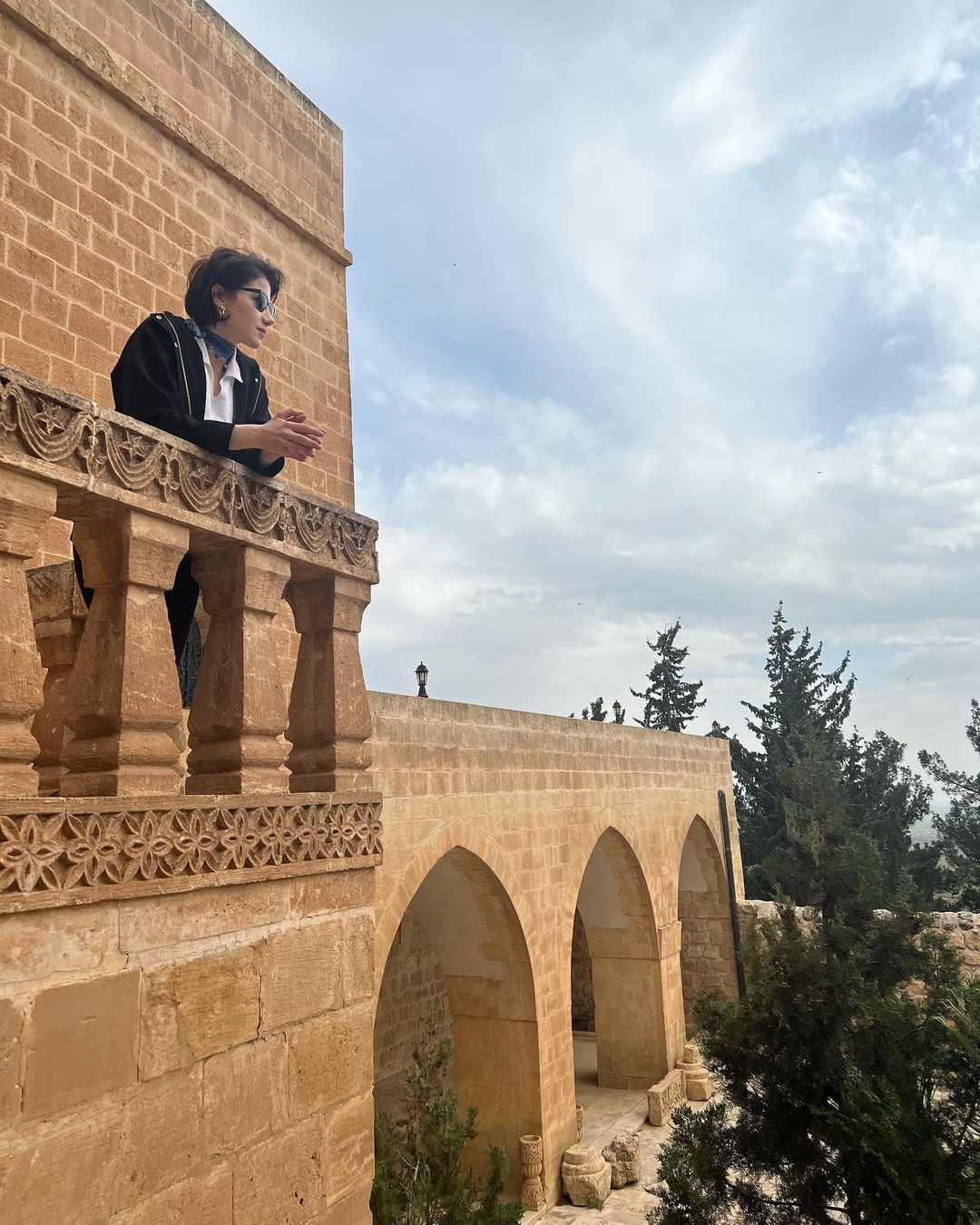 Acının Varlığına Rağmen